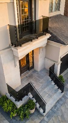 Frameless Spigot Glass Railing - Photo 2