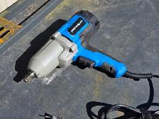 Mastercraft 7.5A Corded Single Speed 1/2' Impact Wrench - Photo 3
