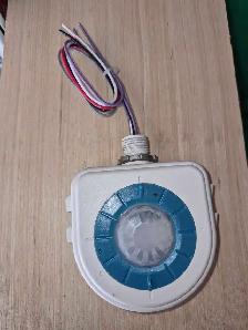 Leviton High Bay Dimming PIR Sensor