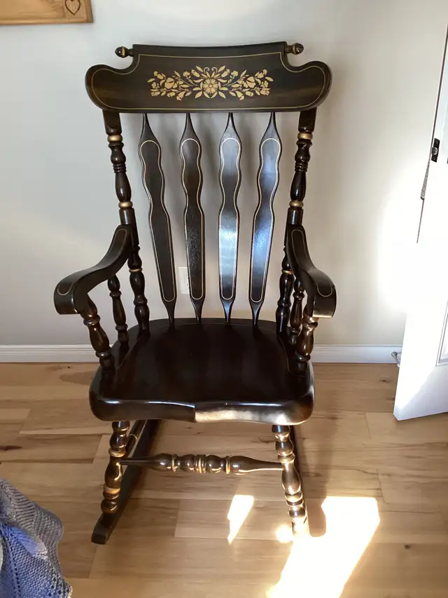 SOLID WOOD, QUALITY ROCKING CHAIR