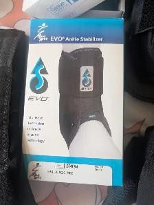 Ossur assorted wrist, hand, ankles and foot braces - Photo 3