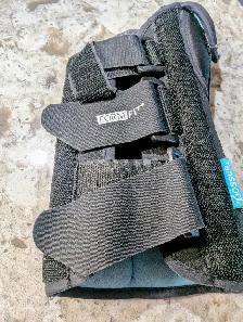 Ossur assorted wrist, hand, ankles and foot braces - Photo 9