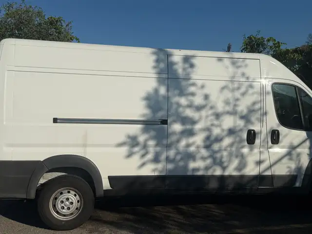 moving and delivery