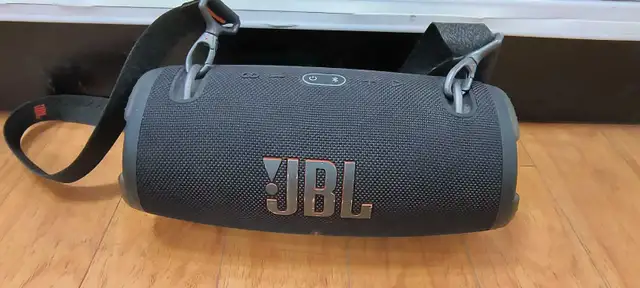 JBL Xtreme Portable Bluetooth Speaker