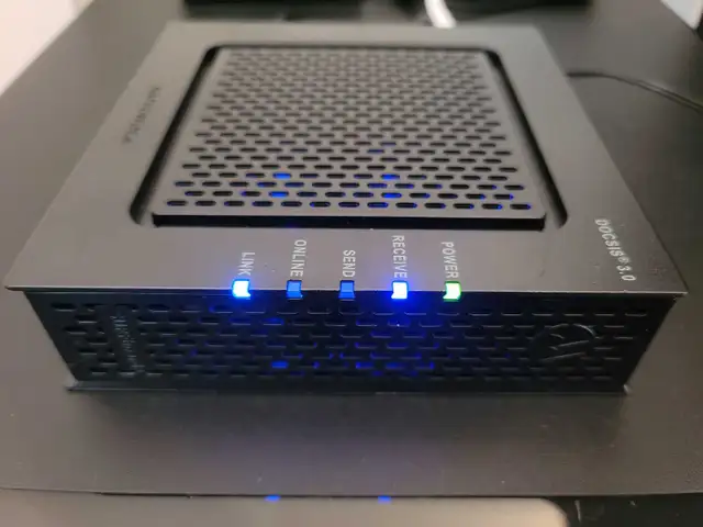 Motorola SURFboard SB6120 DOCSIS 3.0 Cable Modem