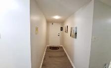 3 Bedrooms Condominium in Markham. - Photo 9