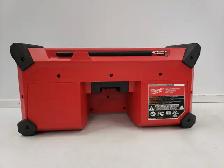 (9925638) Milwaukee 2952-20 Jobsite Radio - Photo 6