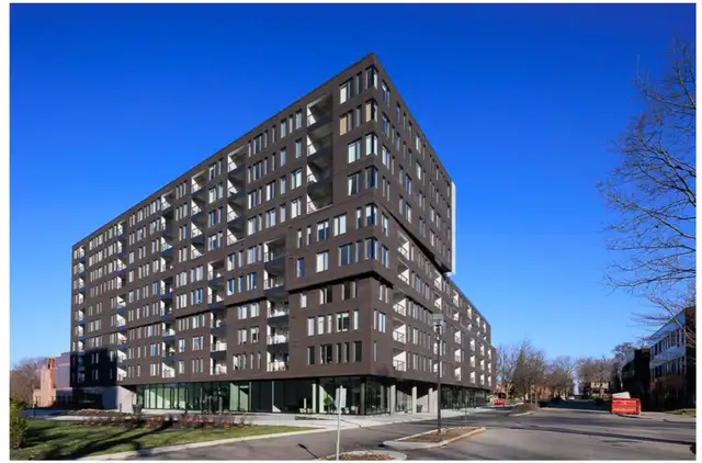 2 1/2 - 3 1/2 - 4 1/2  Immeuble de prestige Grande allée