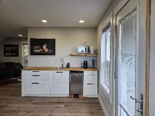 Bachelor suite for rent - Photo 6