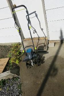 Yardworks electric rototiller - Photo 2