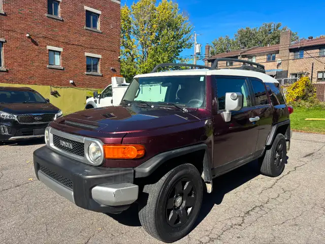 2007 Toyota FJ Cruiser 4x4 AUTOMATIC LOW KM