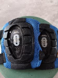 Knee Pads - Photo 2