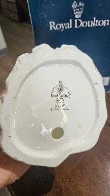 Figurine MARIA en porcelaine (HN 3381, Royal Doulton) - Photo 5