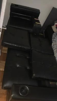 Sectional Sofa. - Black Leather