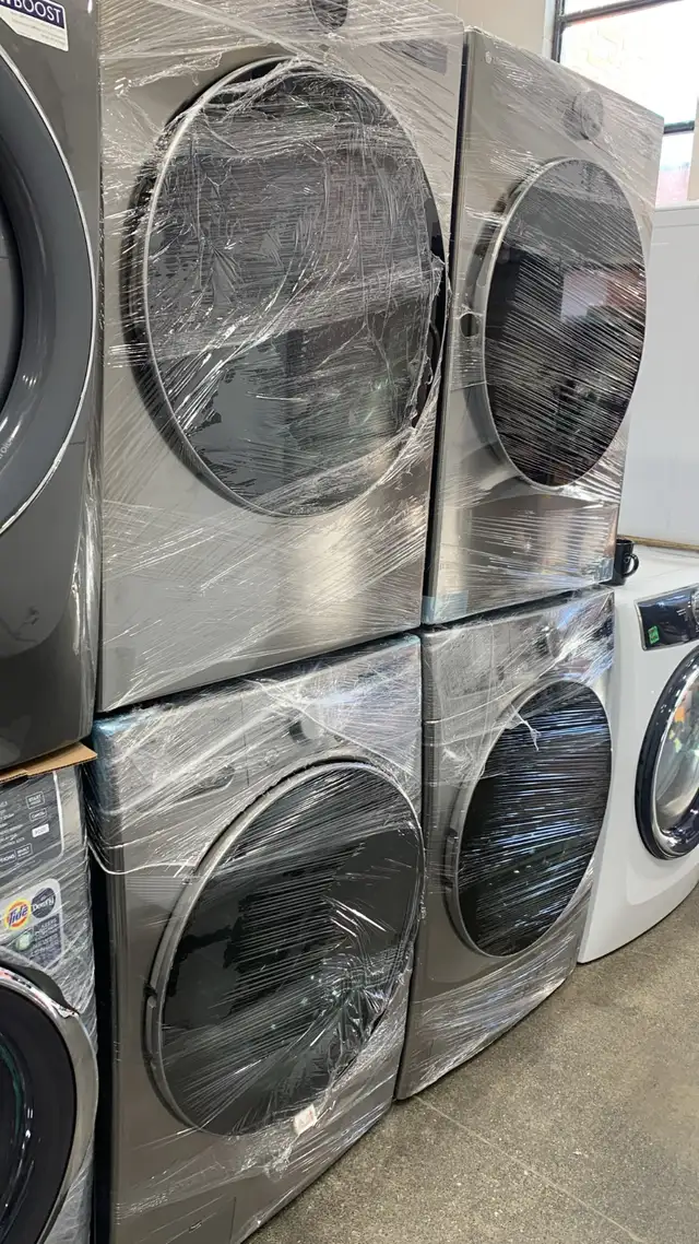 LG Washer Dryer Set 27-inch WM3600HVA/DLEX5500V