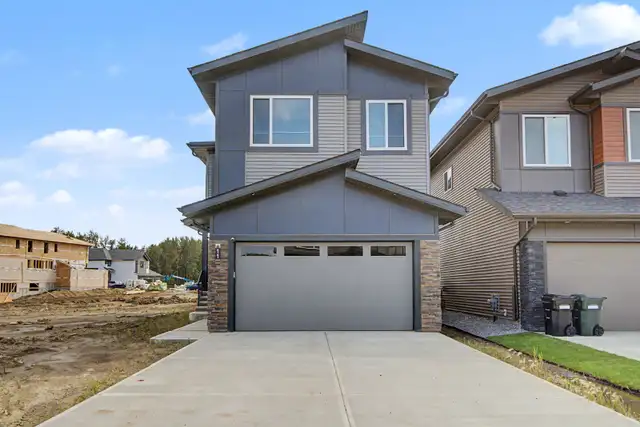 4 Bed Fenwyck Home Open to Below   Double Fireplaces