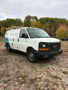2011 GMC cargo van