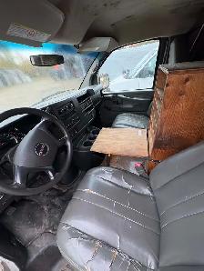 2011 GMC cargo van - Photo 4