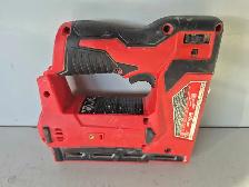 12v 3/8' Milwaukee 244720 Stapler (33074856)
