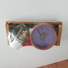 LUSTRE NEUF SA CHANDELLE MAUVE DANS EMGALAGE CADEAU: $10.00 - Photo 2