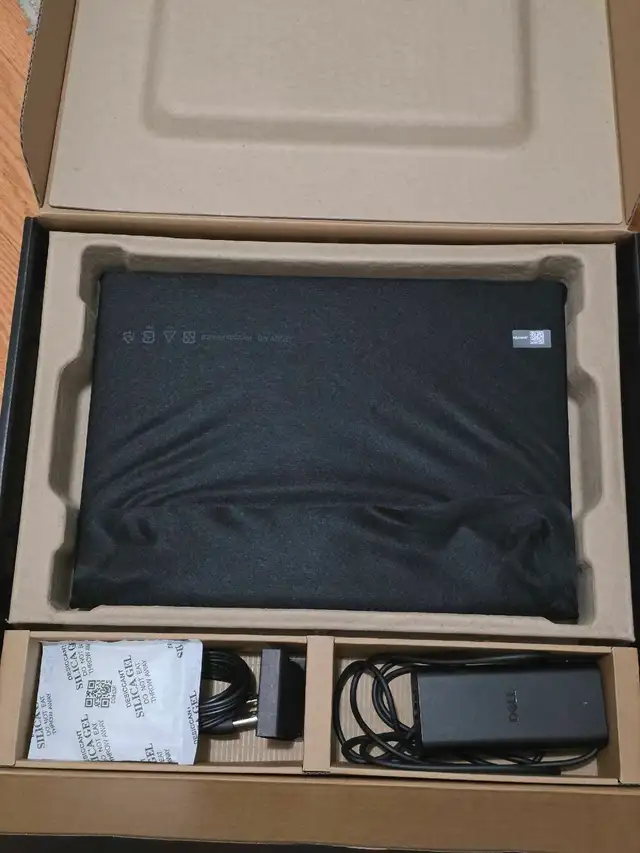 DELL 14 PLUS 2 IN 1 TOUCH SCREEN LAPTOP