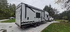 2019 30' 4SEASON WOLF PACK LIMITED-6814LB-BIG 8X15X7H TOY HAULER - Photo 5