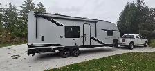 2019 30' 4SEASON WOLF PACK LIMITED-6814LB-BIG 8X15X7H TOY HAULER - Photo 6