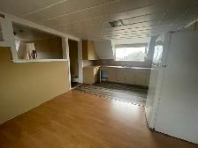 Spacious 3 Bedroom Apartment - Photo 5