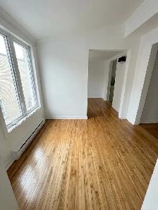 Appartement à louer 4 chambres et 1 salle de bain - Photo 2