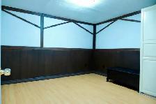 2-Bedroom Basement Apartment for Rent -utility all included it - Photo 9