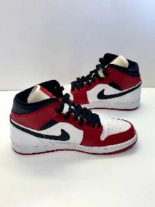 Nike Air Jordan 1 Mid Chicago Red White Black - Photo 2