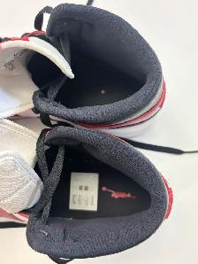 Nike Air Jordan 1 Mid Chicago Red White Black - Photo 6