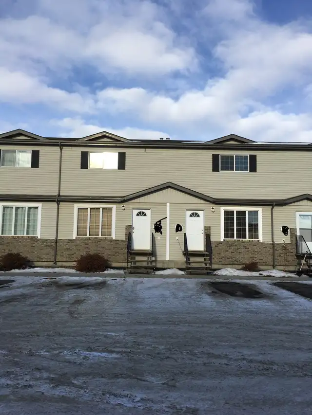 Lloydminster Saskside Townhouse for sale