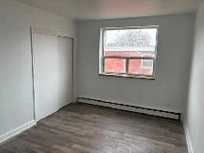 BEAUTIFUL AND SPACIOUS RENOVATED 2 BEDROOM FOR DEC 1 - Photo 4