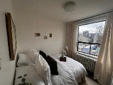 Beautiful Renovated 1 Bedroom at Main & Victoria - Move In Now! - Photo 4