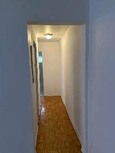 Near Metro Snowdom.Spacious 3 1/2,apartment available Now - Photo 8