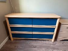 Loft bed and dresser - Photo 5