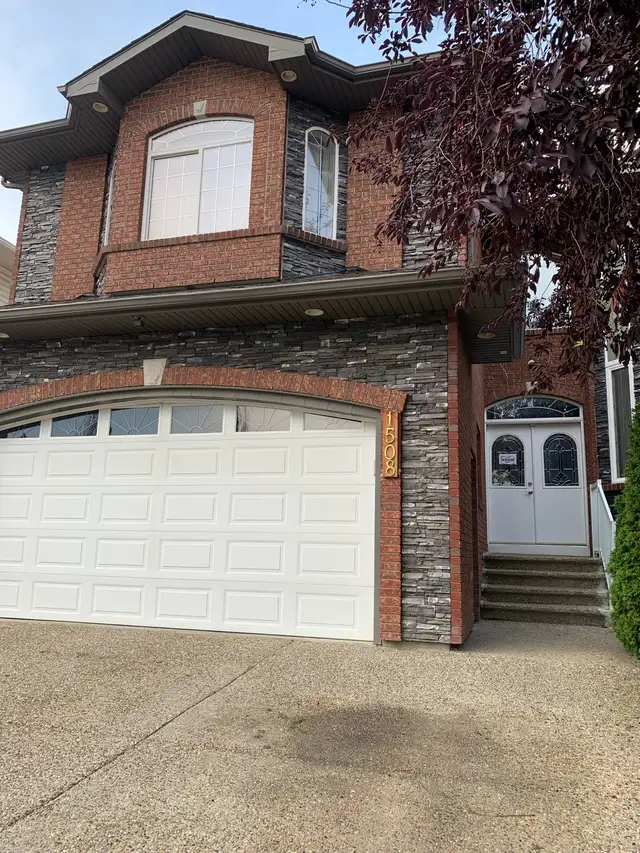 7 BEDROOMS 5 BATHROOMS HOUSE FOR RENT NOV 1 ST