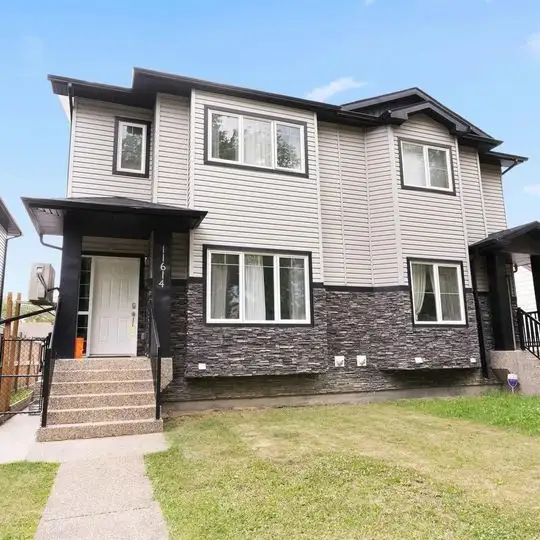 2 Bedroom Legal Suite - less than 15 Minutes from U of A!