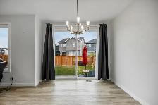 Better than new: 4 bed   bonus room home in Creekstone SW - Photo 5
