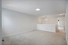 Better than new: 4 bed   bonus room home in Creekstone SW - Photo 7
