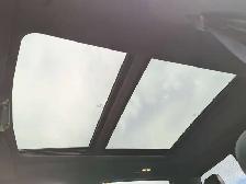2022 Ford F-350 Limited 6.7L Diesel/Pano Sunroof/Touch Nav/Camer - Photo 2