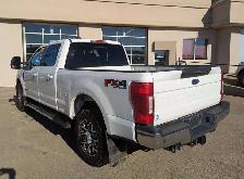 2022 Ford F-350 Limited 6.7L Diesel/Pano Sunroof/Touch Nav/Camer - Photo 10
