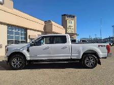 2022 Ford F-350 Limited 6.7L Diesel/Pano Sunroof/Touch Nav/Camer - Photo 11