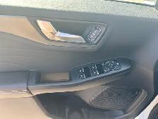 2024 Ford Escape PLUG IN HYBRID LOCAL TRADE LOW KMS - Photo 17