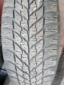 4 Pneus Hiver Good Year 225-60-17 usure 8/32 320$