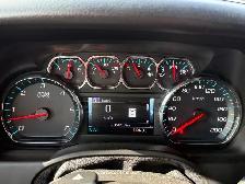 2018 Chevrolet Suburban LT - Photo 23