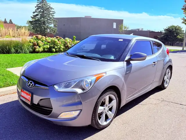 2014 Hyundai Veloster Base w/Red 3dr Hatchback