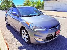 2014 Hyundai Veloster Base w/Red 3dr Hatchback - Photo 9