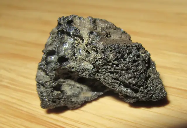 Red Lava Rock – Delivery